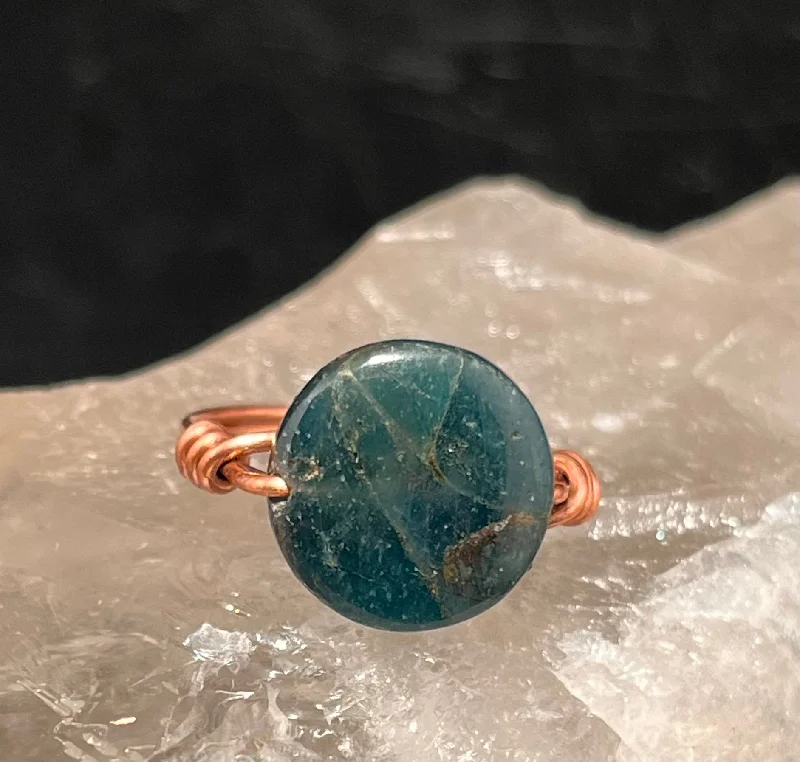 Vintage Style Rings-Apatite Copper Bead Ring