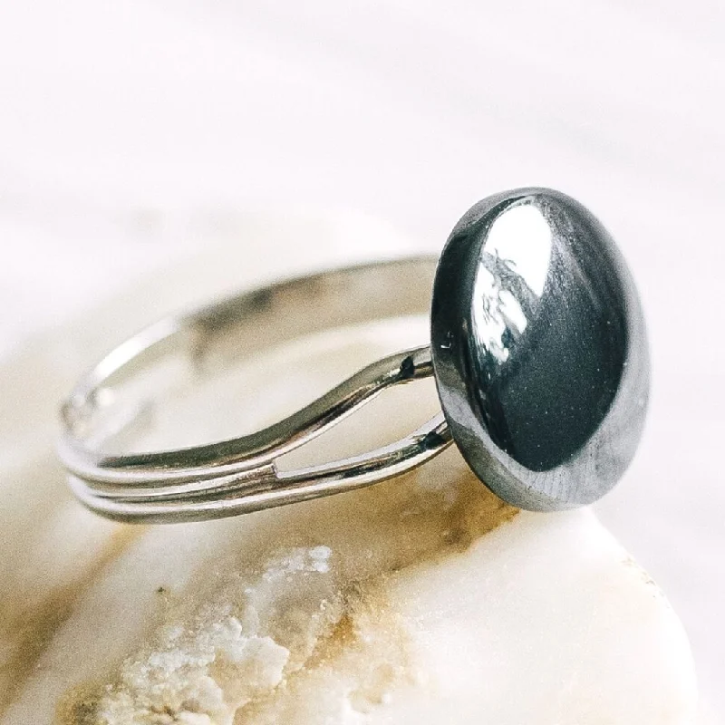 Stylish Adjustable Rings-Adjustable Hematite Crystal Ring